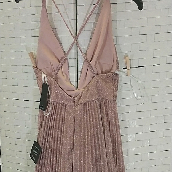 Shimmering Dusty Pink Grown - Picture 5 of 6